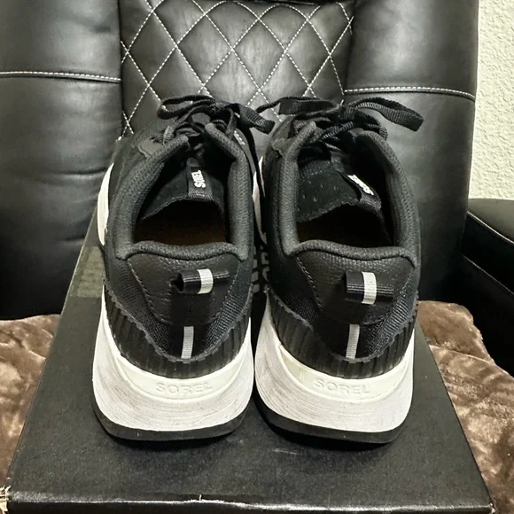Sorel Women’s kinetic impact two wonder lace Black Sneakers - Picture 2 of 5